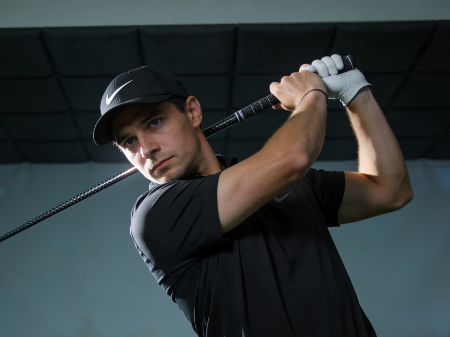 Low handicap amateur golfer with UnigDesige shafts on course