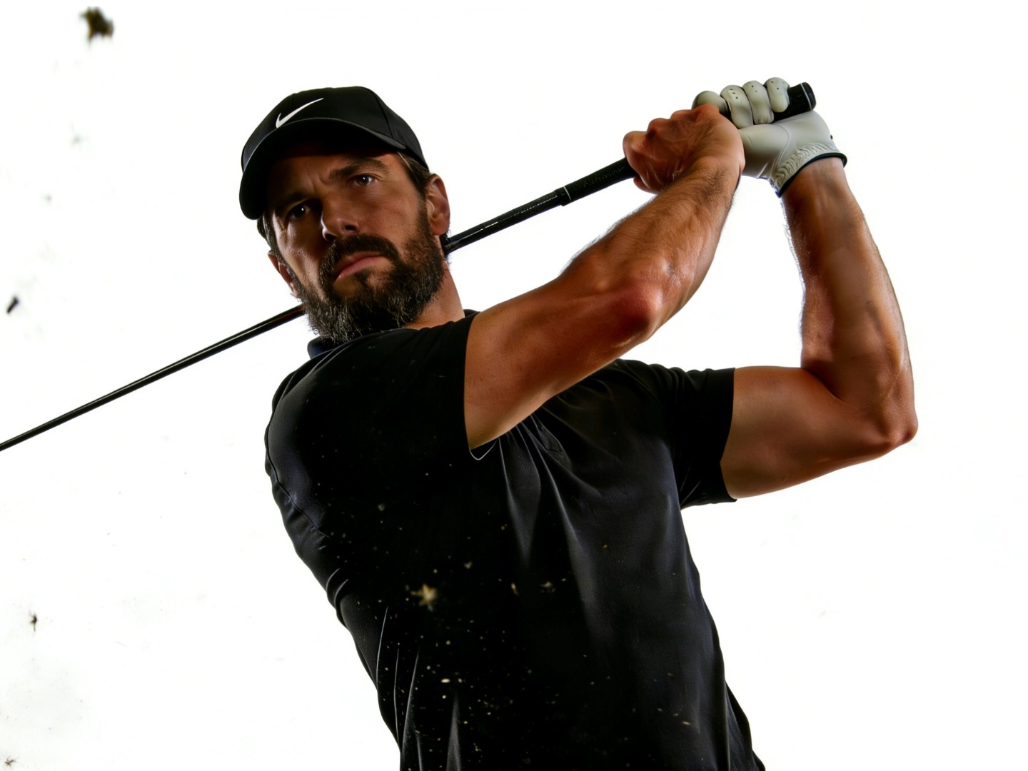 Professional golfer using UnigDesige golf shafts in tournament